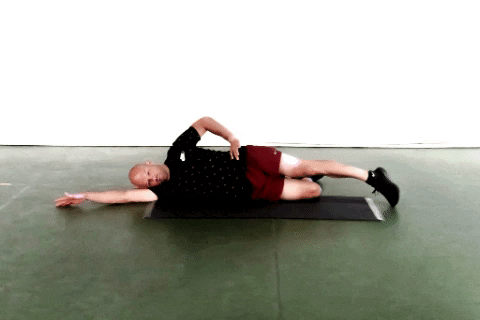 Raise leg up - lateral up and down (couché latéral) couché latéral