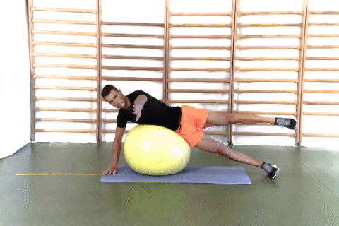 Close Hips Swiss Ball